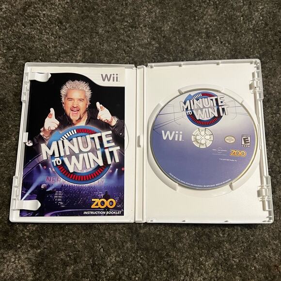 Wii Minute to Win It Game with case - Picture 3 of 3